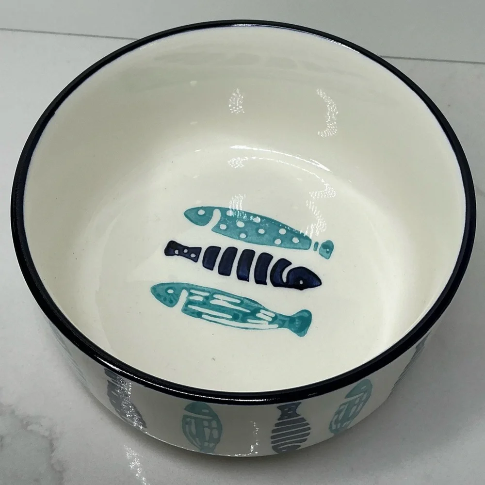 Signature Housewares 6